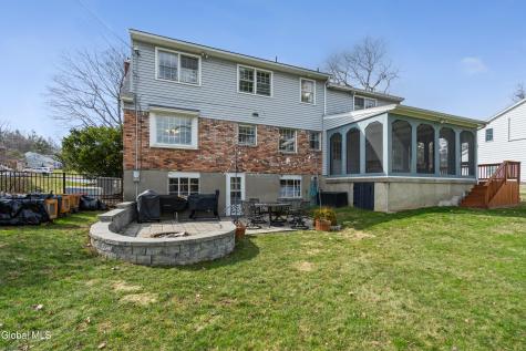 1174 Godfrey Lane Niskayuna NY 12309