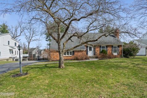 1174 Godfrey Lane Niskayuna NY 12309