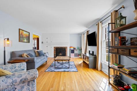 1174 Godfrey Lane Niskayuna NY 12309