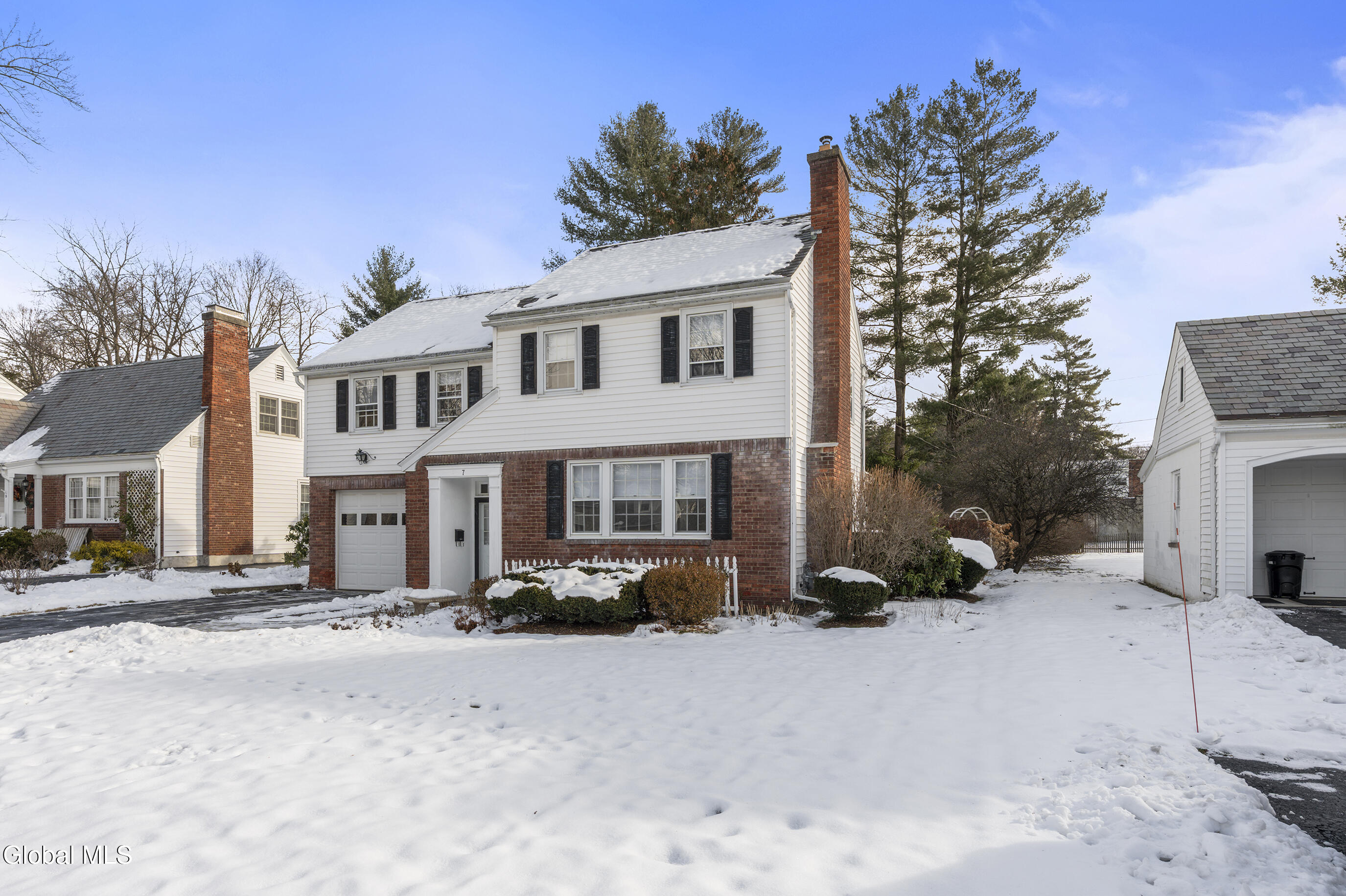 7 Clarendon Road Albany NY 12203