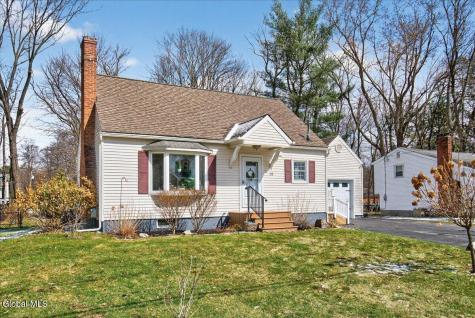 19 Fredericks Road Glenville NY 12302