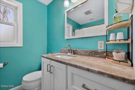 19 Fredericks Road Glenville NY 12302