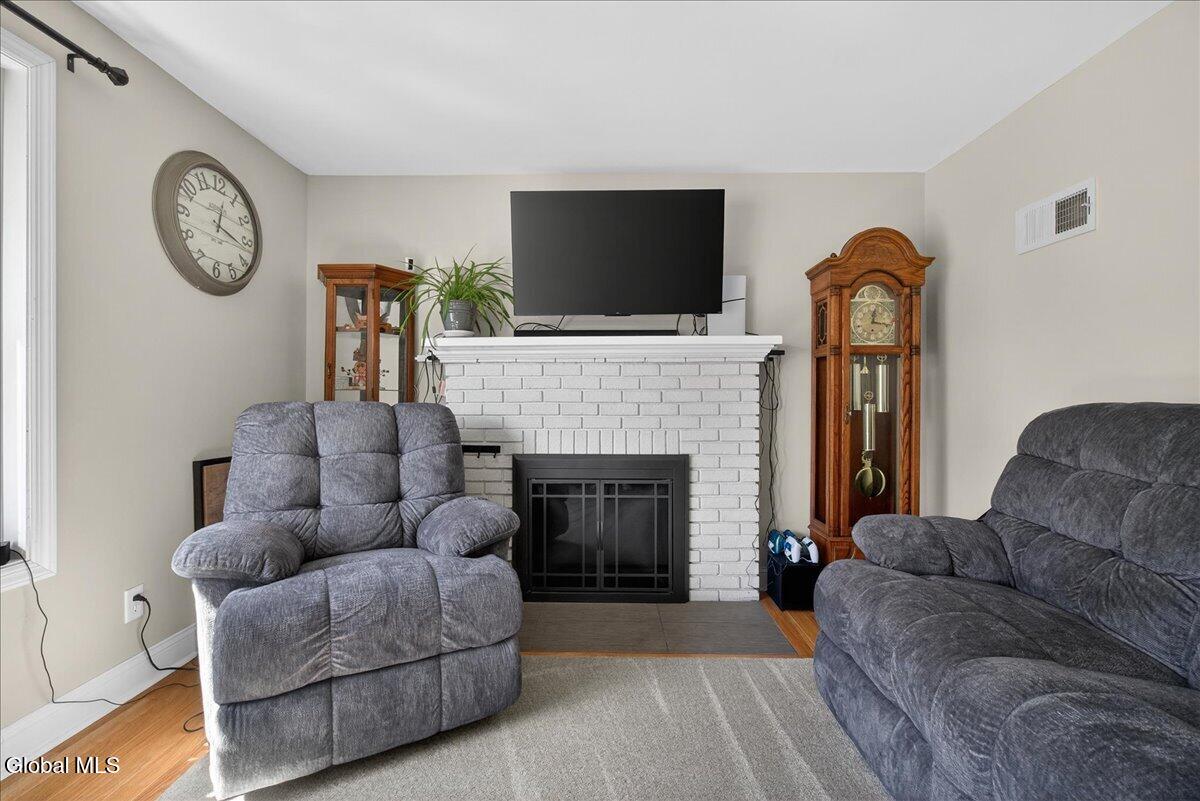 19 Fredericks Road Glenville NY 12302
