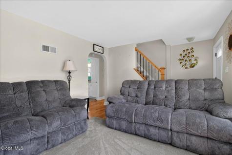 19 Fredericks Road Glenville NY 12302