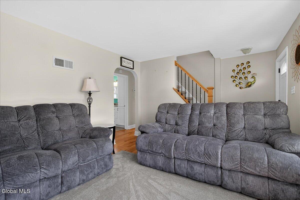 19 Fredericks Road Glenville NY 12302