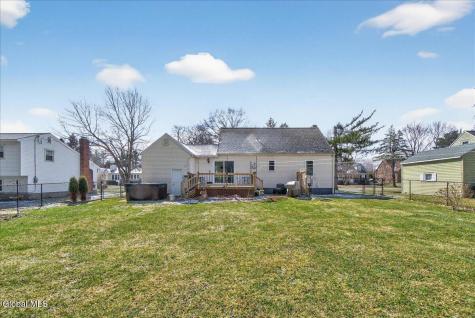19 Fredericks Road Glenville NY 12302
