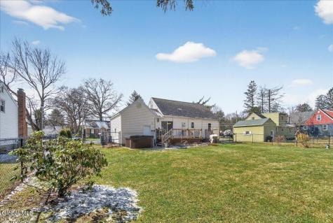 19 Fredericks Road Glenville NY 12302