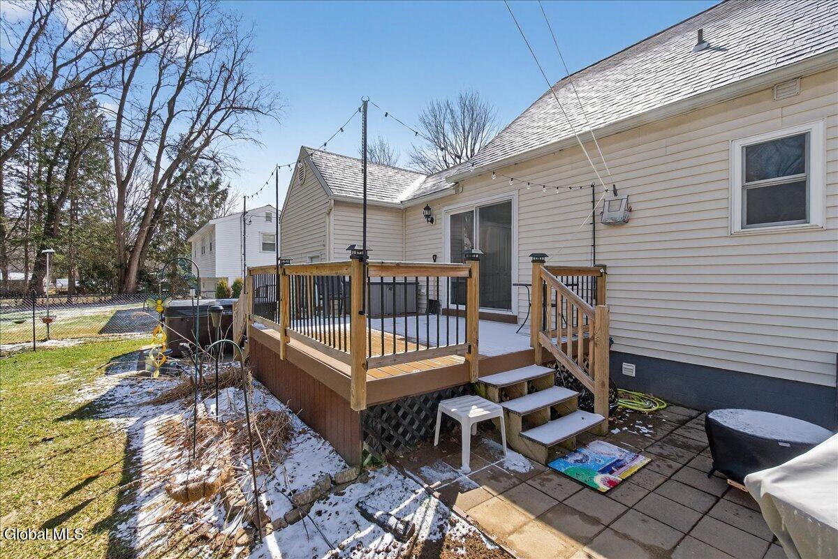 19 Fredericks Road Glenville NY 12302