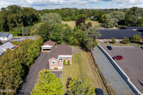 34 Russell Road Colonie NY 12205