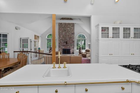 1648 New Scotland Road Slingerlands NY 12159