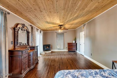 46 Seneca Road Sand Lake NY 12196