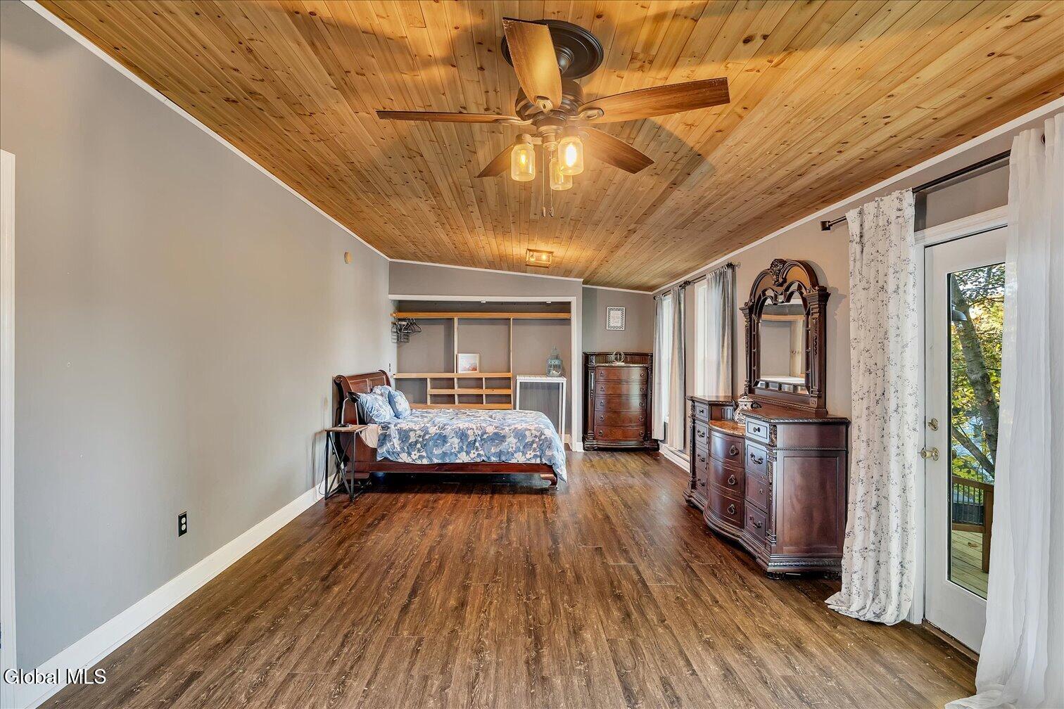 46 Seneca Road Sand Lake NY 12196