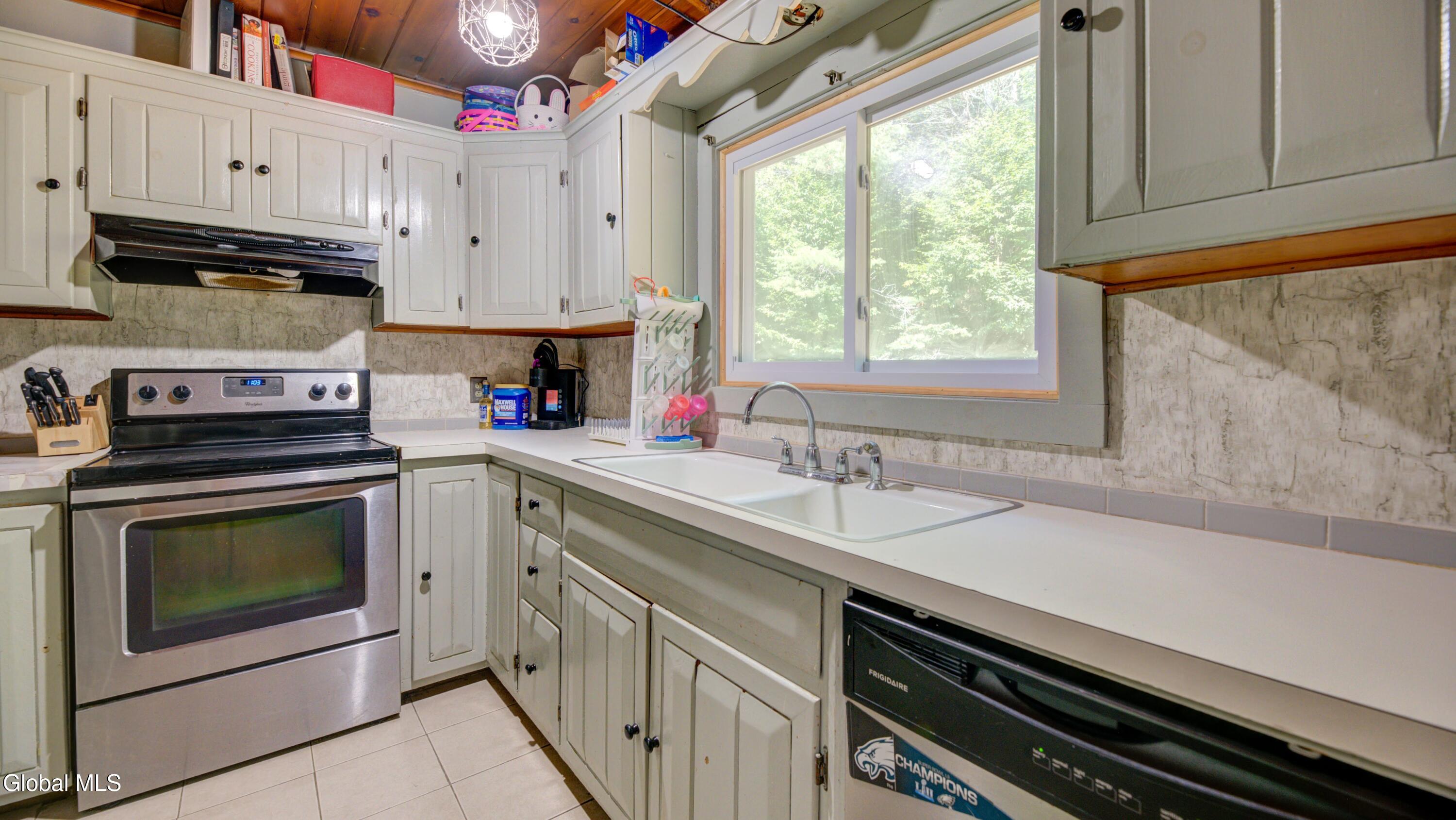206 Capehorn Road Johnstown NY 12095
