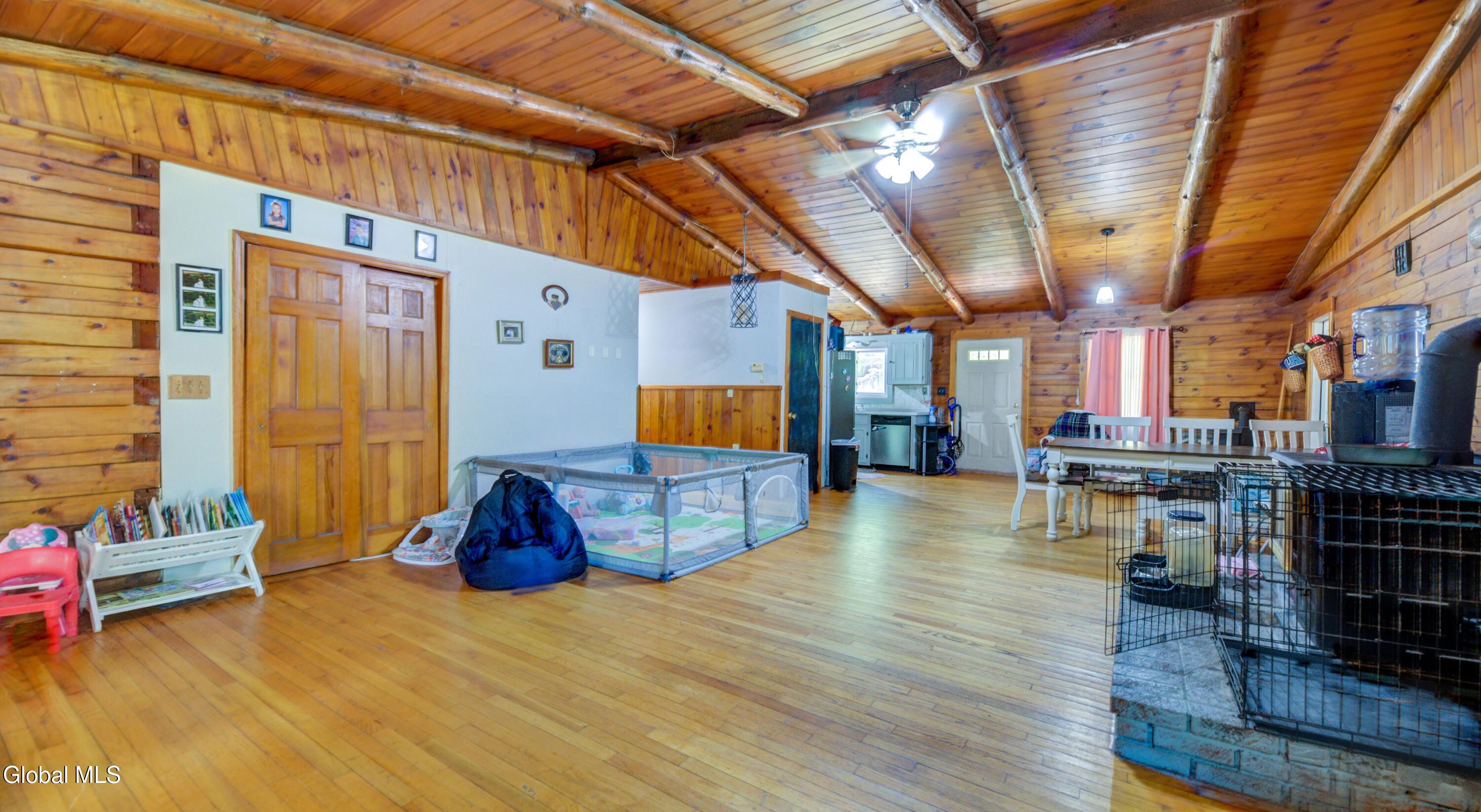 206 Capehorn Road Johnstown NY 12095