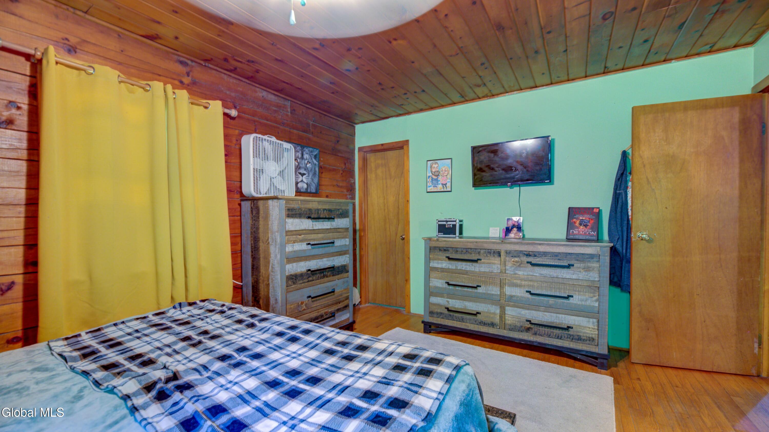 206 Capehorn Road Johnstown NY 12095
