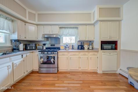 59 New Shaker Road Colonie NY 12205