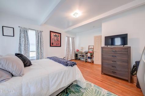 59 New Shaker Road Colonie NY 12205