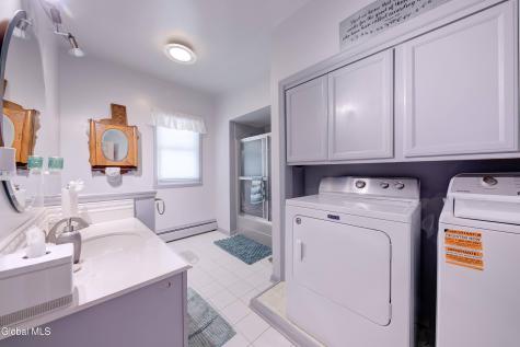 59 New Shaker Road Colonie NY 12205