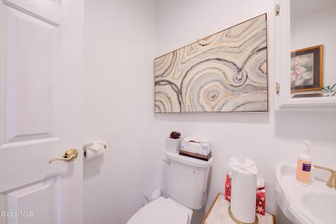 59 New Shaker Road Colonie NY 12205