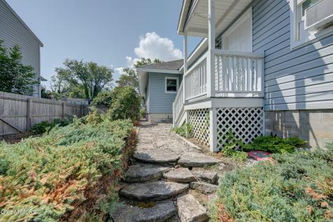 59 New Shaker Road Colonie NY 12205