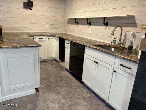 13 Holbrook Drive Rexford NY 12148