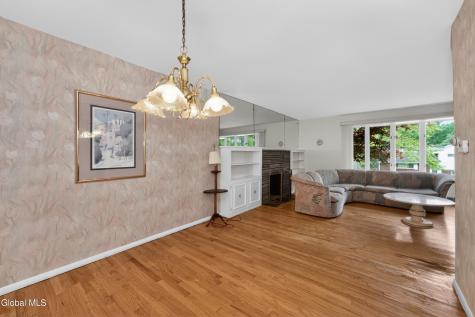 1060 Cornelius Avenue Niskayuna NY 12309
