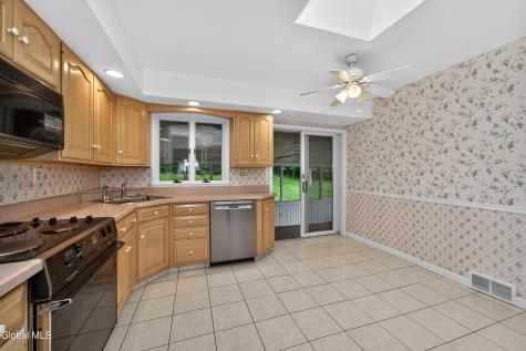 1060 Cornelius Avenue Niskayuna NY 12309