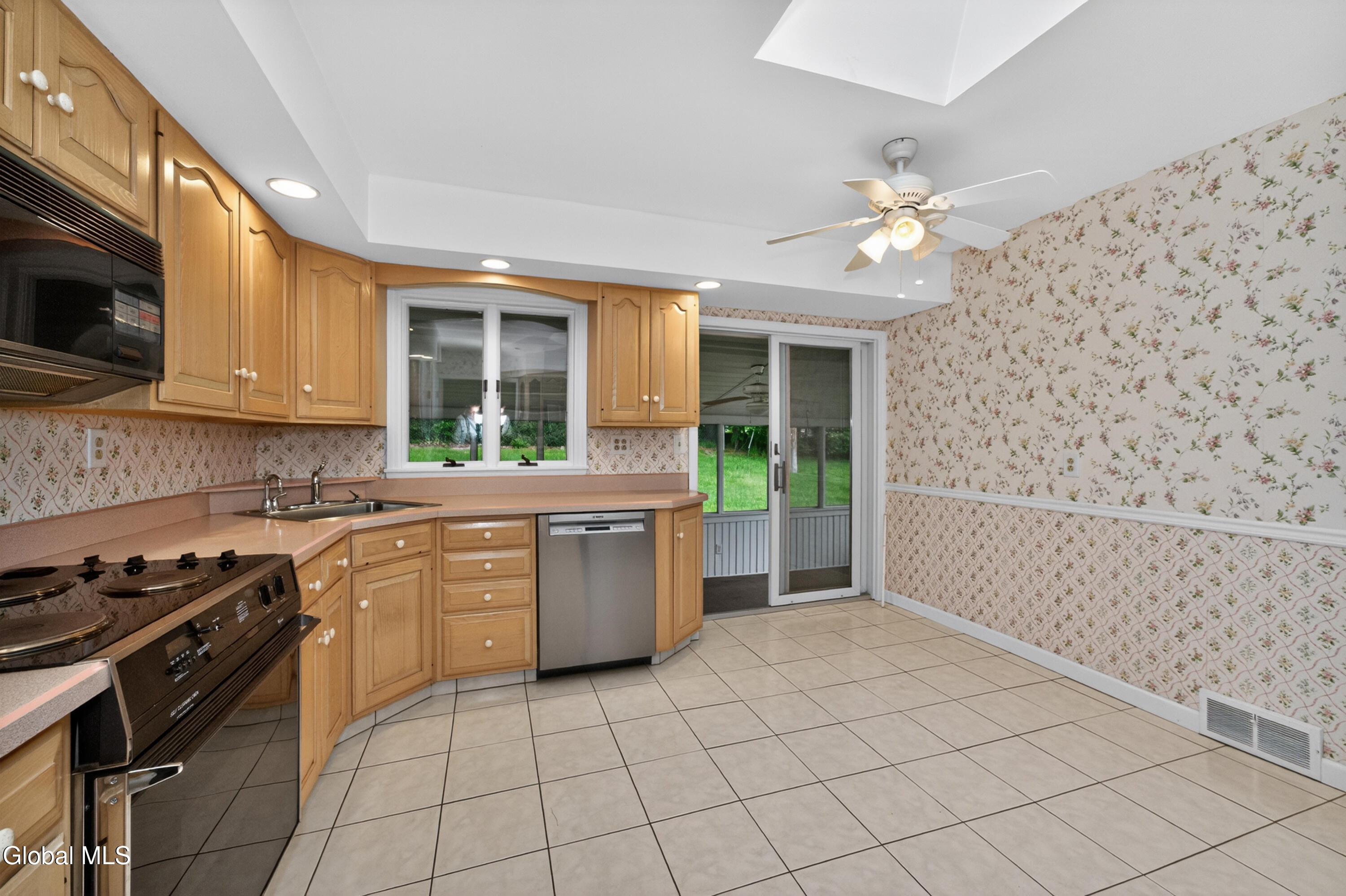1060 Cornelius Avenue Niskayuna NY 12309