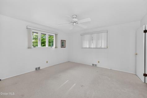 1060 Cornelius Avenue Niskayuna NY 12309
