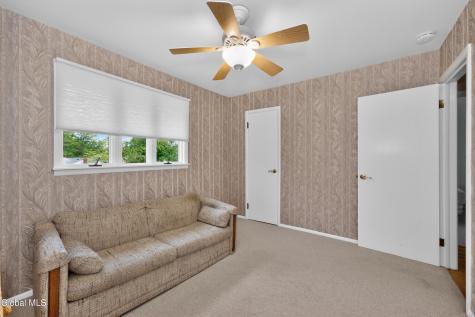 1060 Cornelius Avenue Niskayuna NY 12309