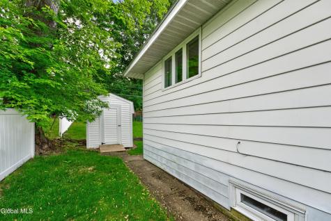 1060 Cornelius Avenue Niskayuna NY 12309