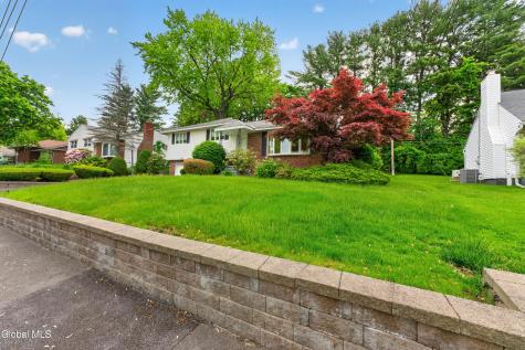 1060 Cornelius Avenue Niskayuna NY 12309