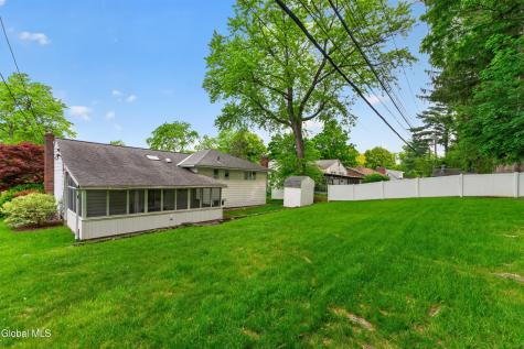 1060 Cornelius Avenue Niskayuna NY 12309