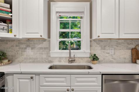 3031 Lillian Road Schenectady NY 12303