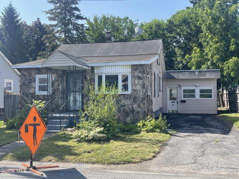 60 Woodlawn Street Rotterdam NY 12306
