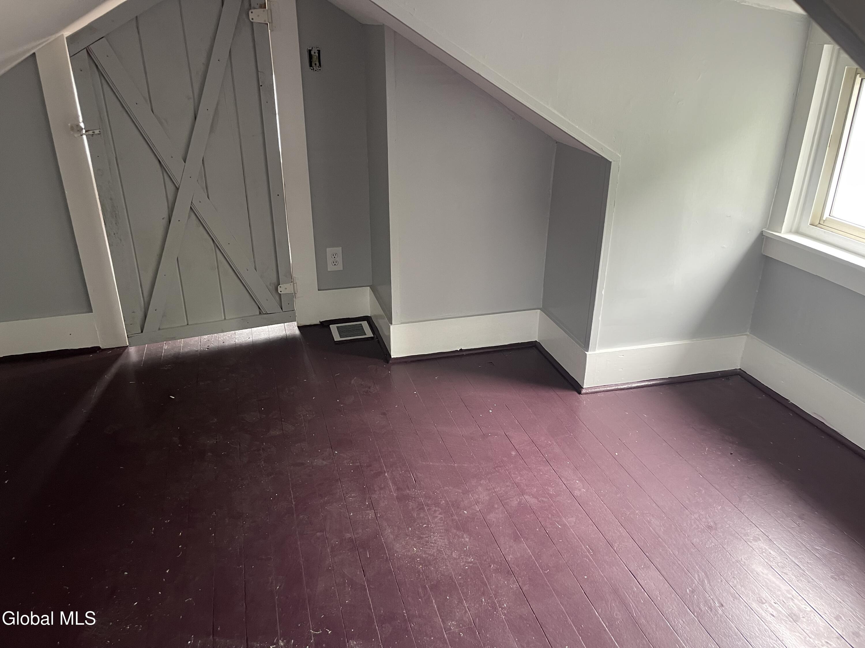 60 Woodlawn Street Rotterdam NY 12306