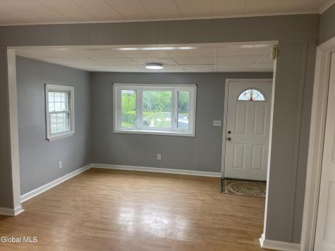 60 Woodlawn Street Rotterdam NY 12306