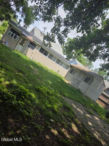 60 Woodlawn Street Rotterdam NY 12306