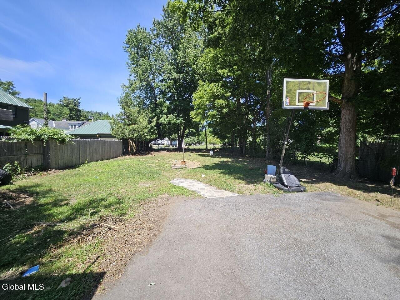 5 Maple Street Broadalbin NY 12025