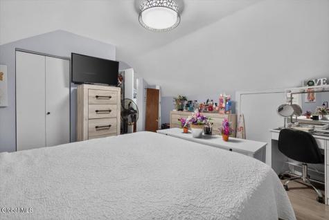 29 Mcnutt Avenue Albany NY 12205