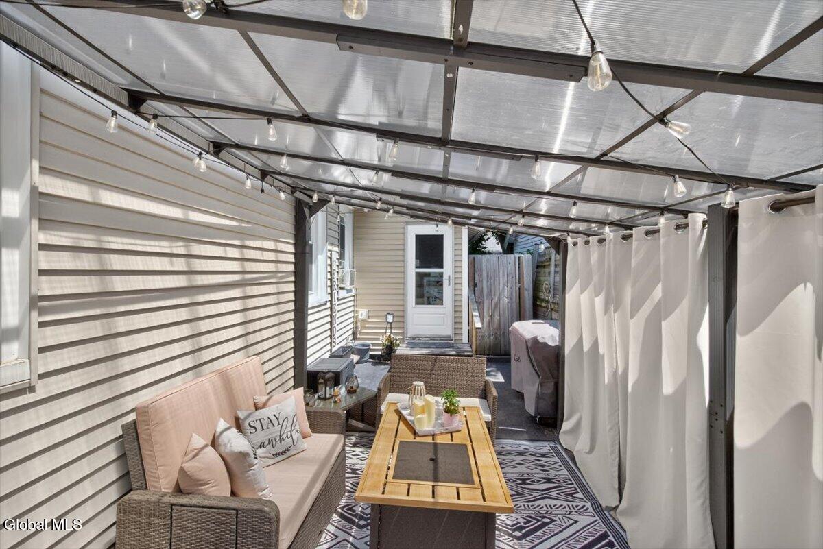 29 Mcnutt Avenue Albany NY 12205
