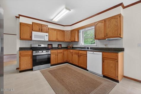 12 Pine Avenue Johnstown NY 12095