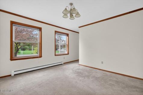 12 Pine Avenue Johnstown NY 12095