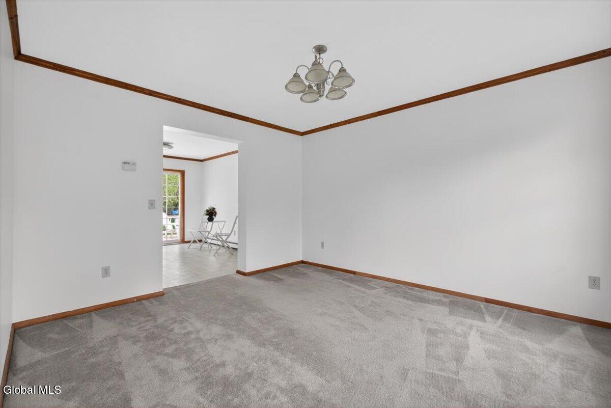 12 Pine Avenue Johnstown NY 12095