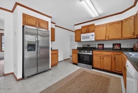 12 Pine Avenue Johnstown NY 12095