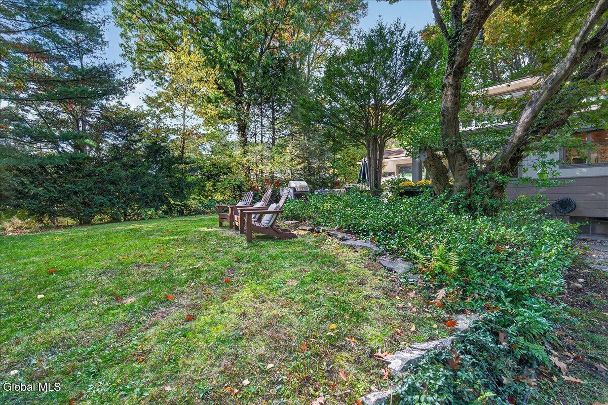 1202 Hedgewood Lane Niskayuna NY 12309