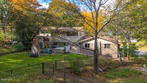 1202 Hedgewood Lane Niskayuna NY 12309