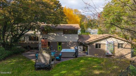 1202 Hedgewood Lane Niskayuna NY 12309
