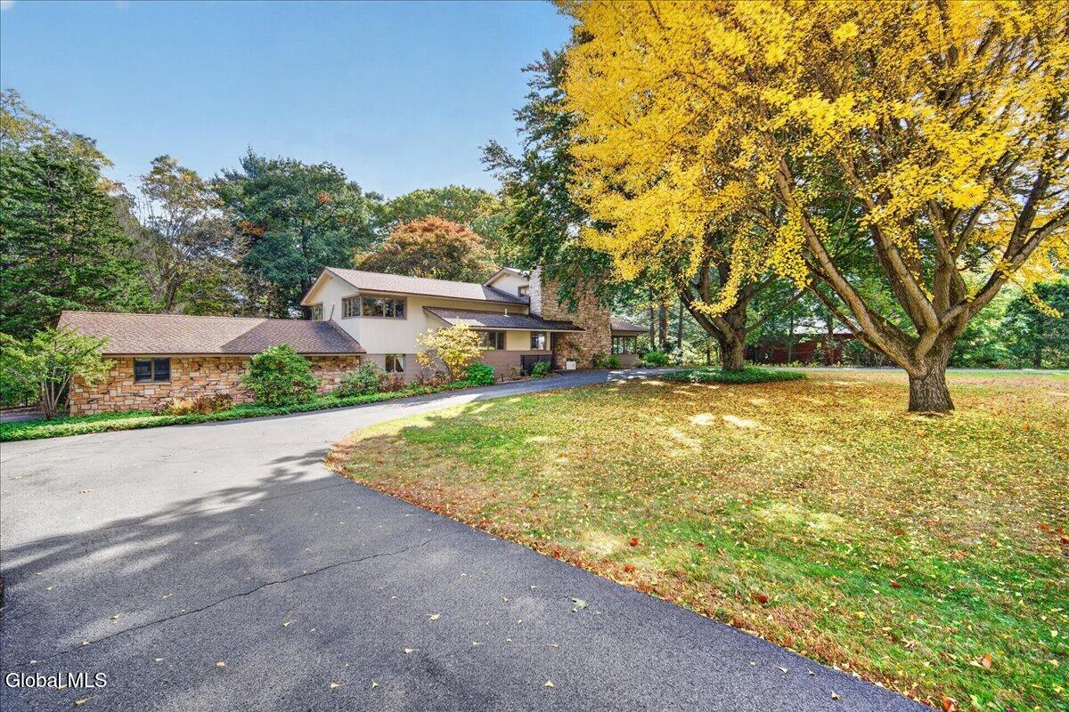 1202 Hedgewood Lane Niskayuna NY 12309