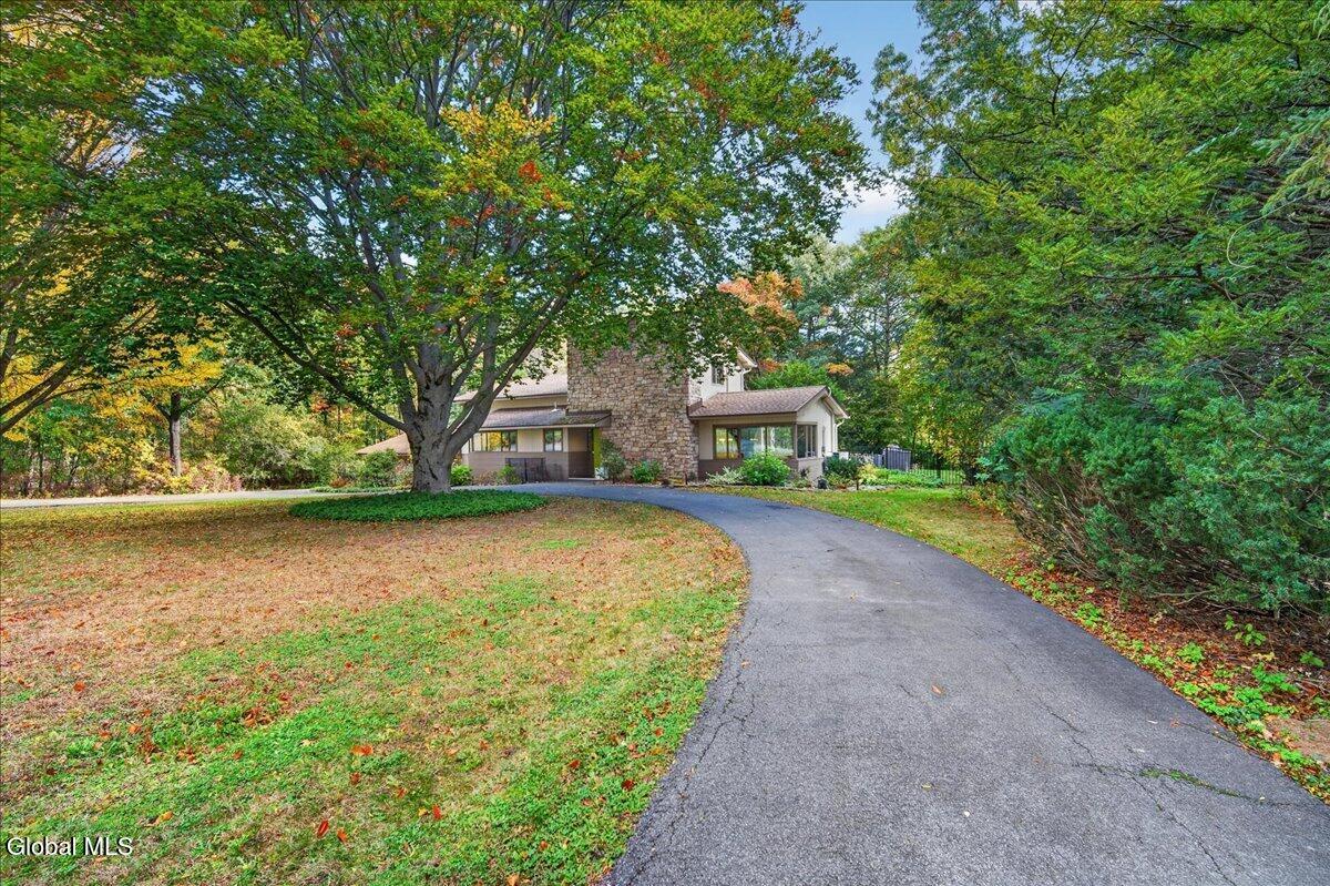 1202 Hedgewood Lane Niskayuna NY 12309